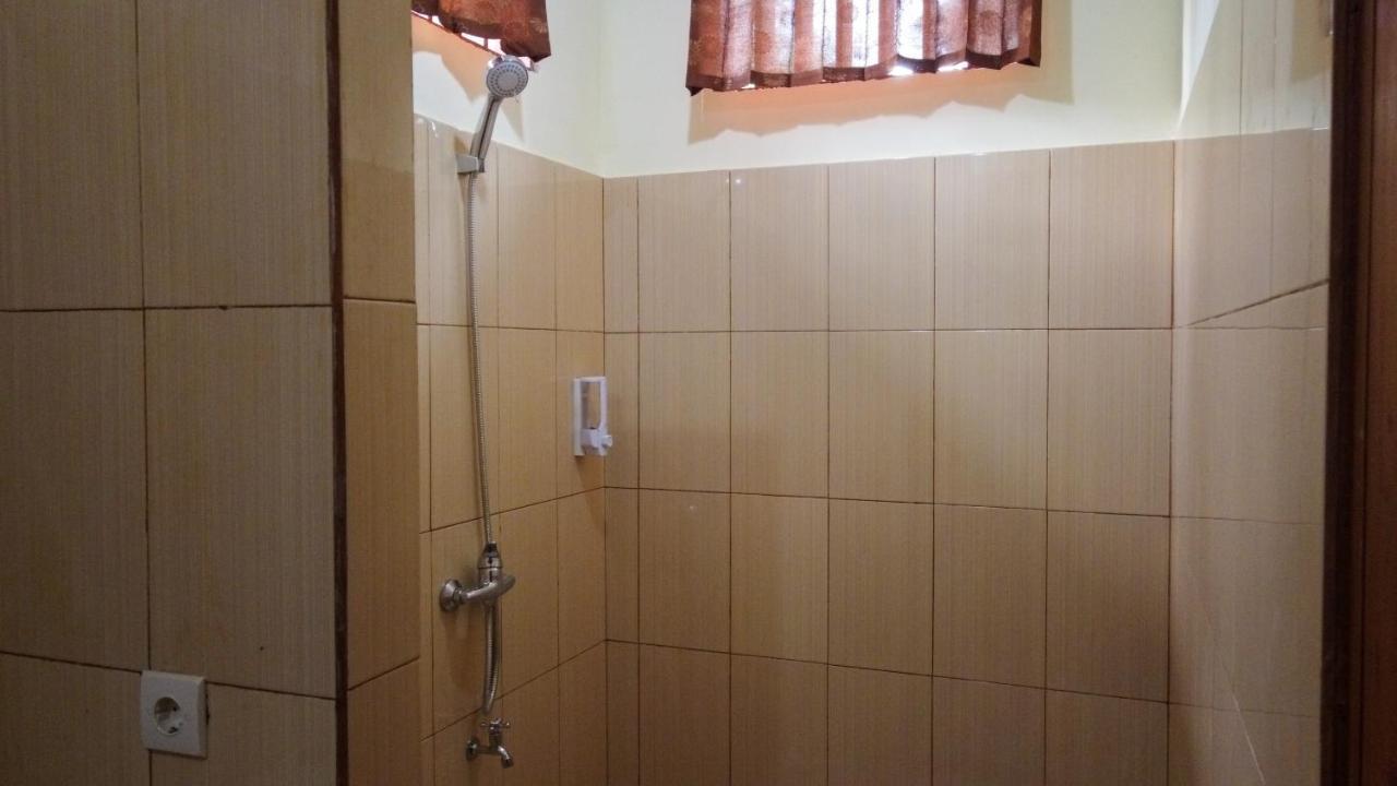 Bale Kembang Kuning Apartman Tetebatu Kültér fotó