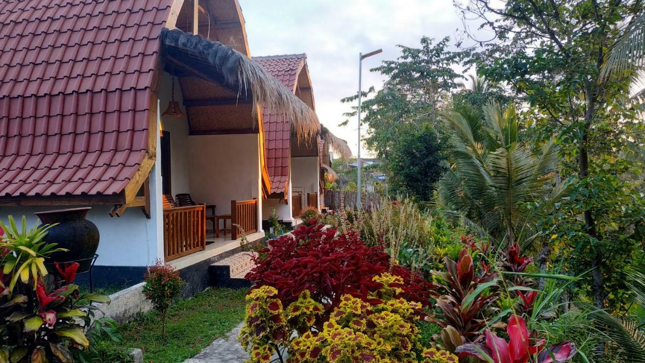 Bale Kembang Kuning Apartman Tetebatu Kültér fotó
