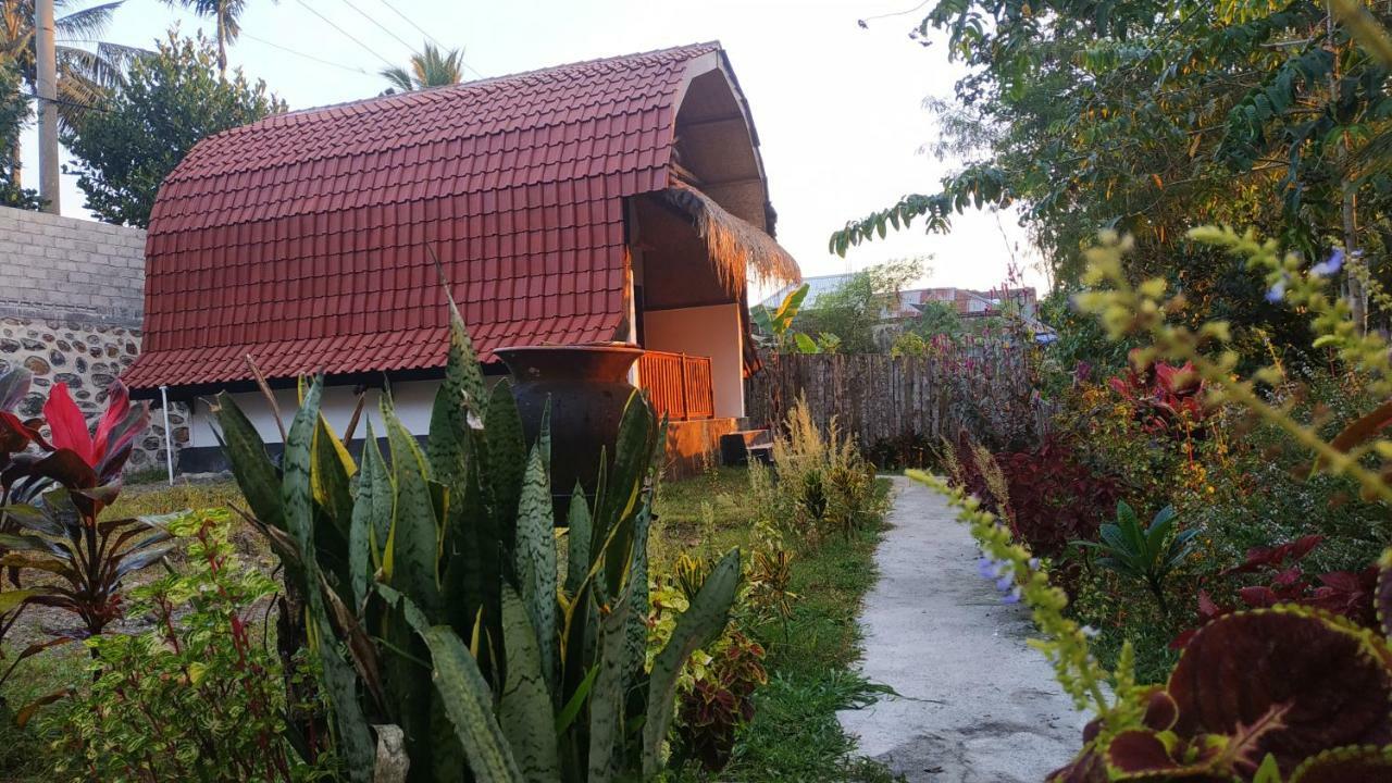 Bale Kembang Kuning Apartman Tetebatu Kültér fotó